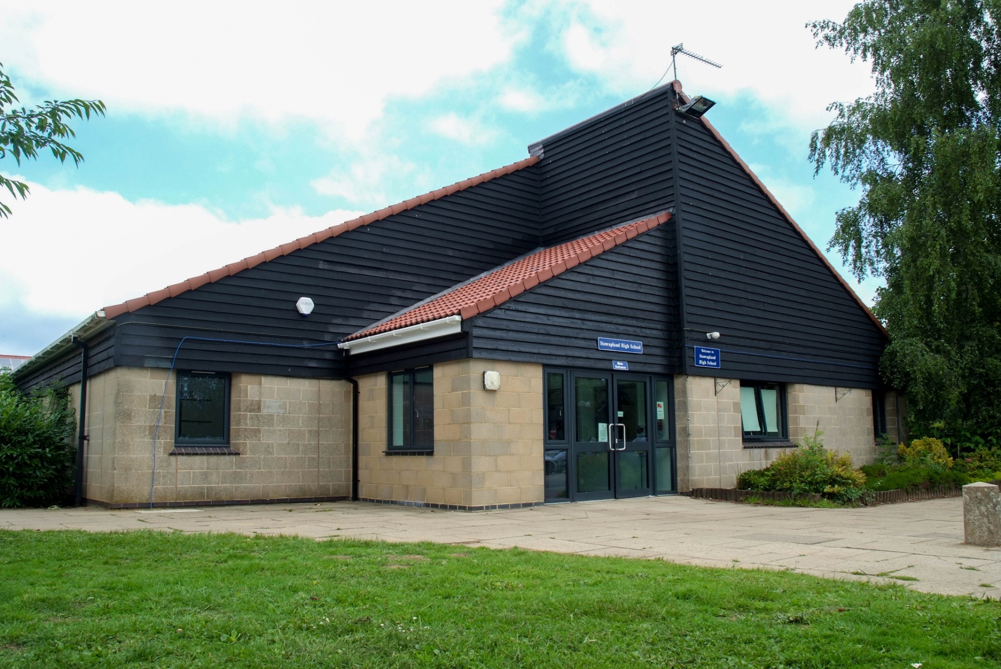 External image of Stowupland High School